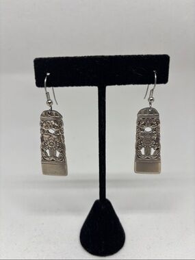 Silver Filigree Floral Drop Earrings